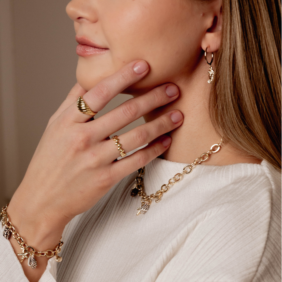 Pierscionek Mea pozlacany