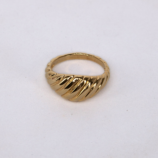 Pierscionek Mea pozlacany