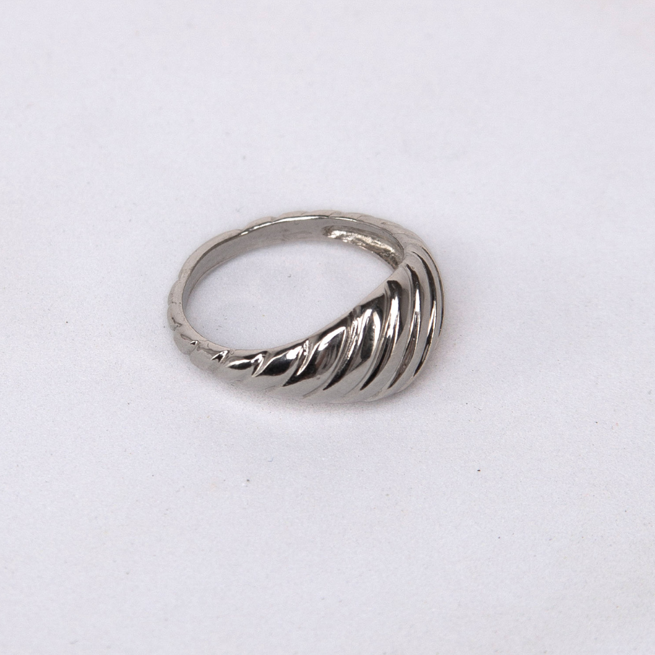 Pierscionek Mea srebrny