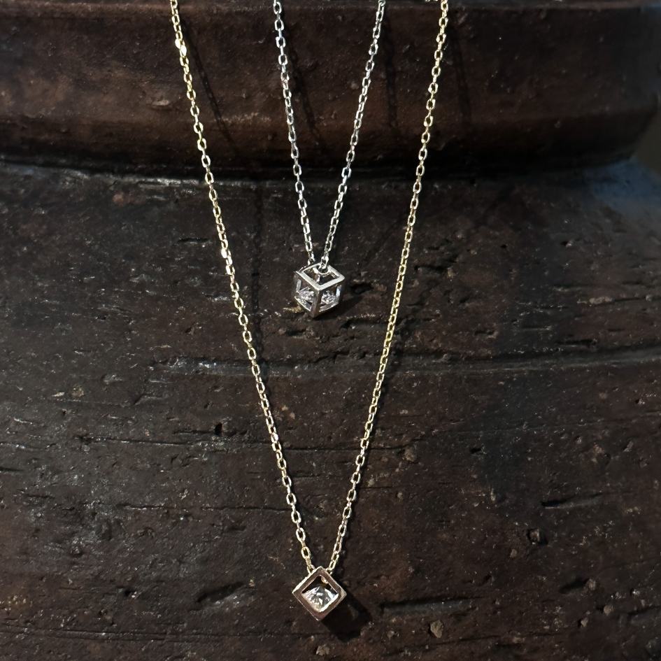 Naszyjnik Cube pozłacany